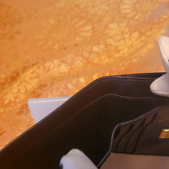 GUCCI BLACK WALLET - Picture 7 of 10